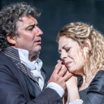 Йонас Кауфман в роли Андре Шенье и Сондра Радвановски в роли Магдалины